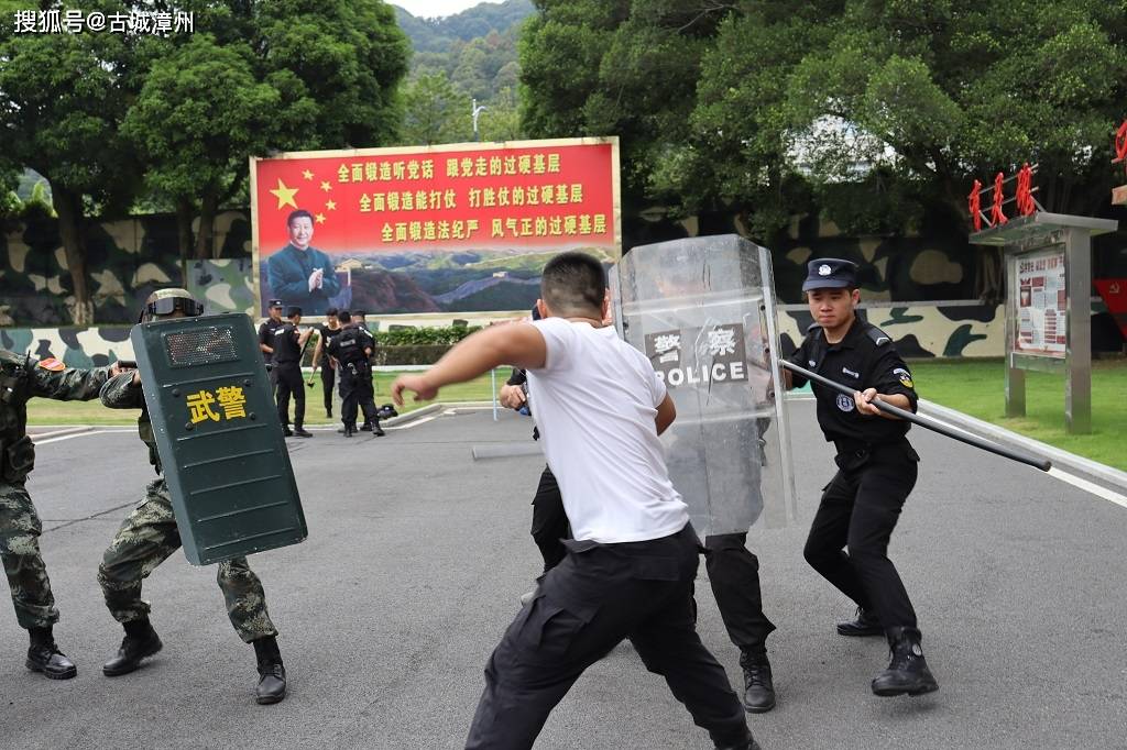 巩固提高,互相学习的原则,双方进行了针对暴恐袭击以及个人极端暴力