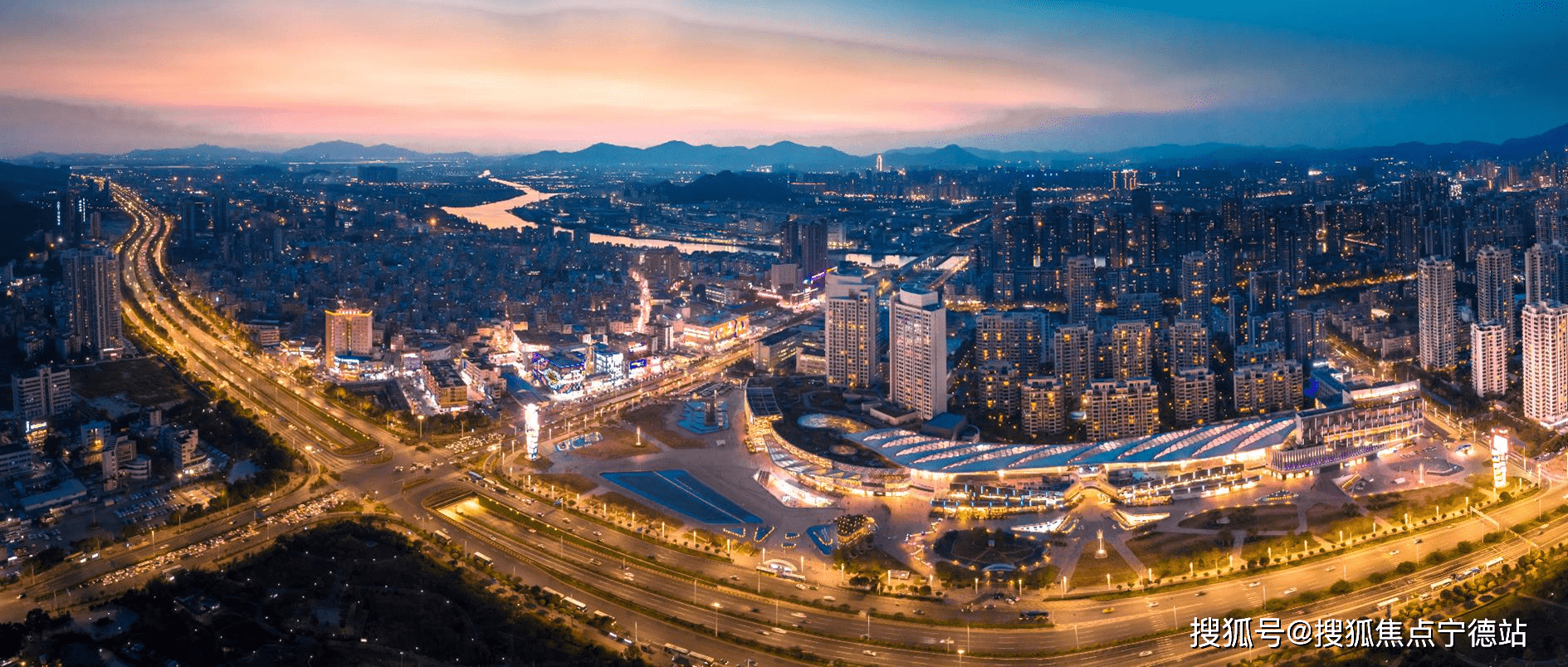 珠海,湾区机遇之城!主城芯 琴澳北 城市山居 正方云曦