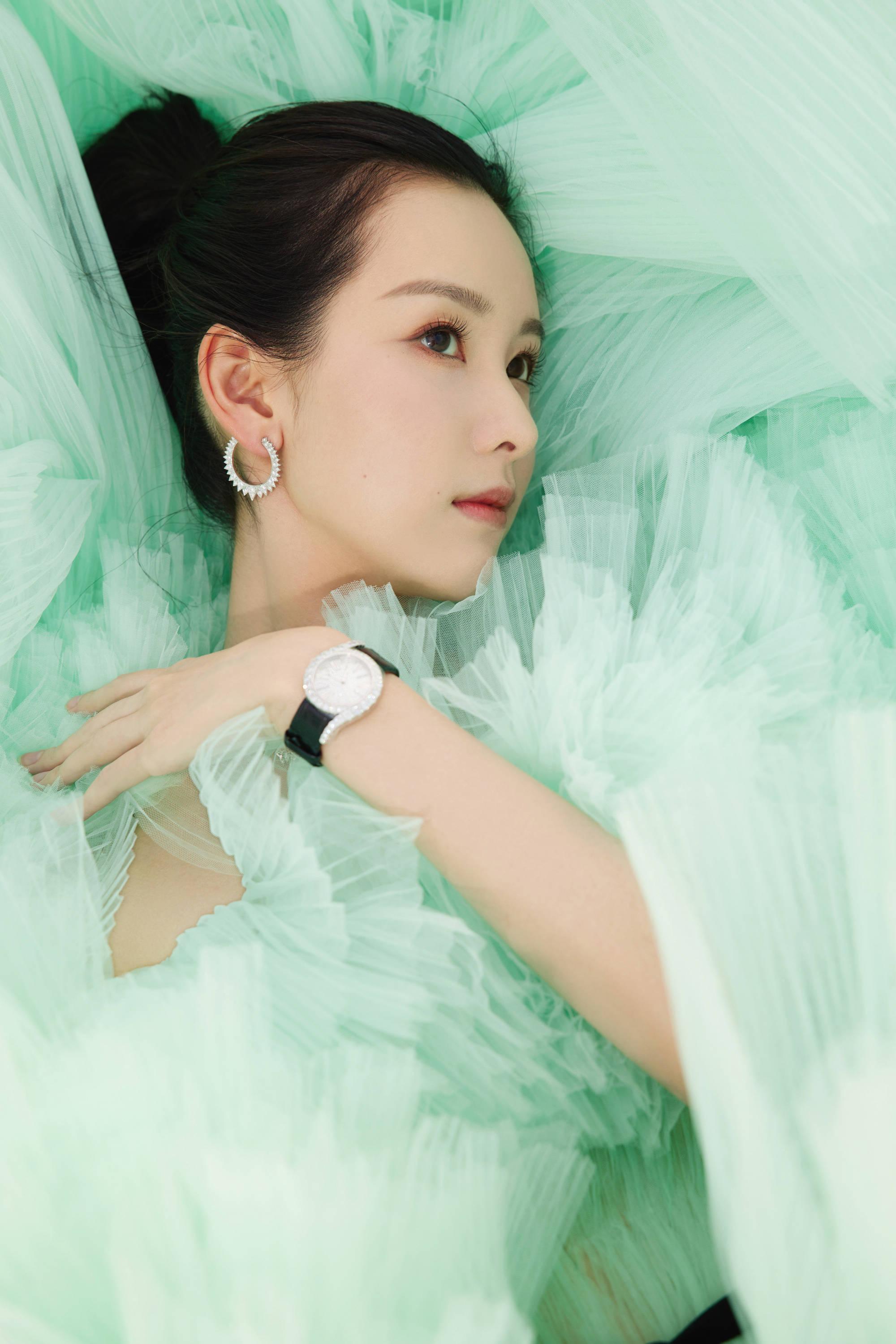 美女图——陈都灵