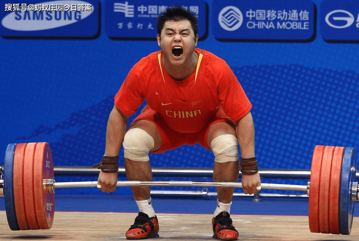 为什么运动员举重时通常会大吼一声?