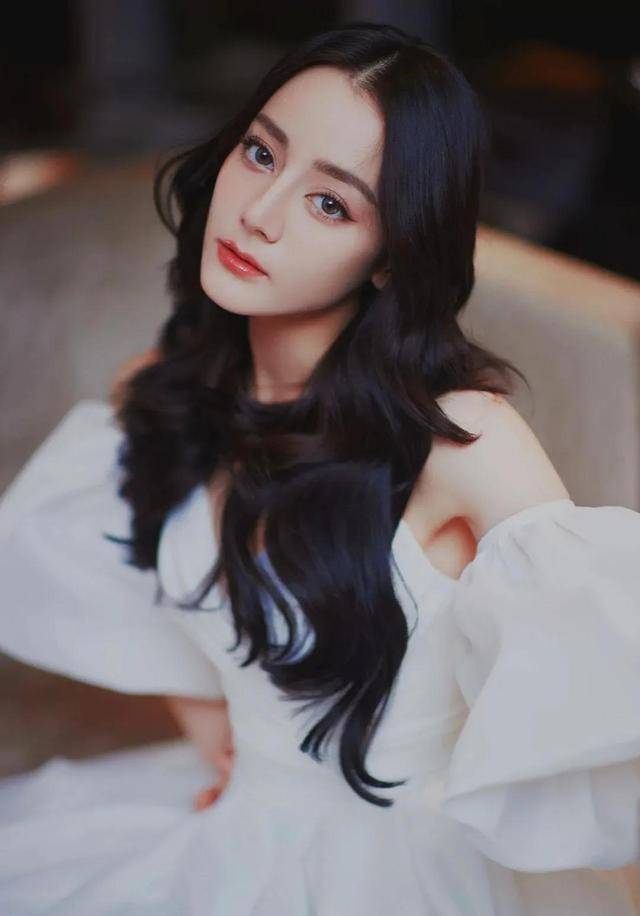 迪丽热巴红毯造型大集合,美艳天花板!