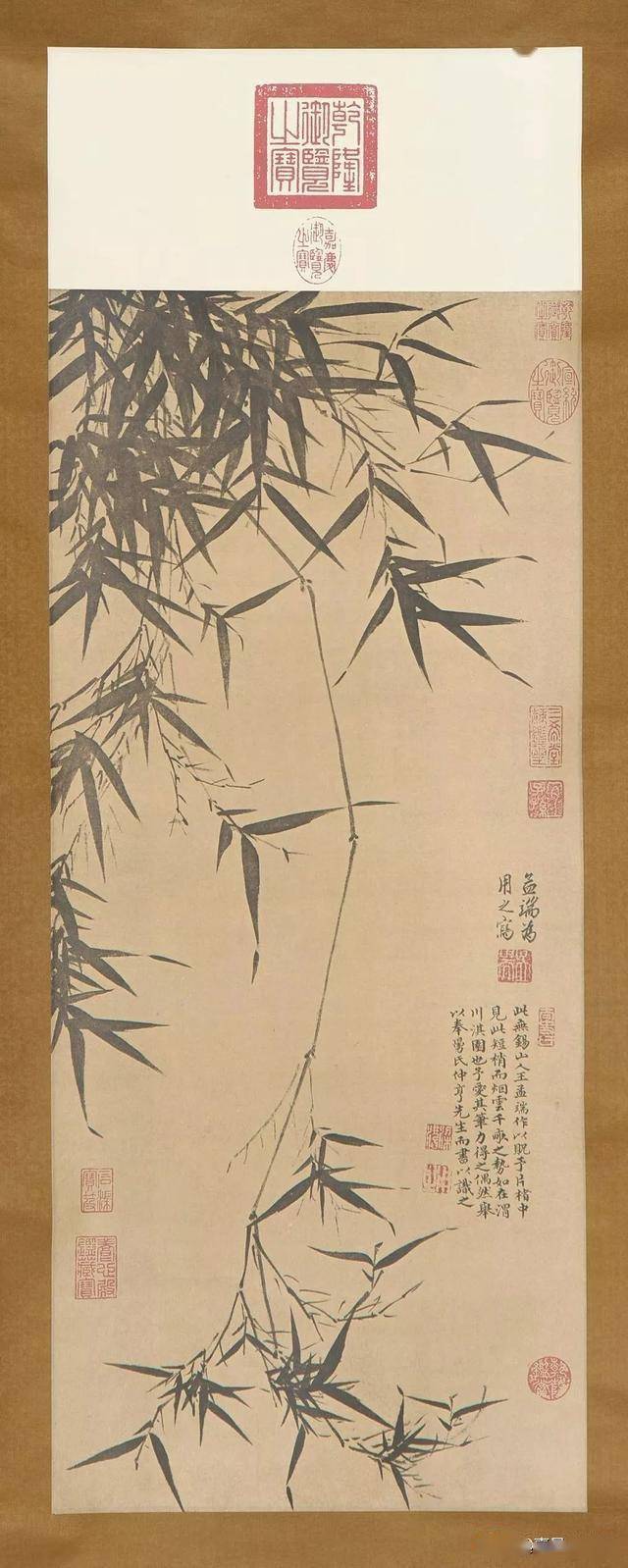 其画竹兼收北宋以来各名家之长,具有挥洒自如,纵横飘逸,清翠挺劲的
