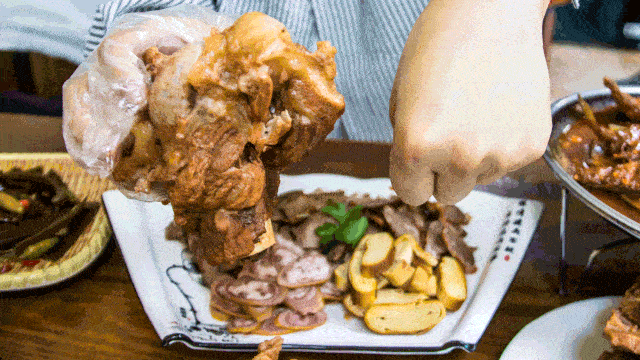 a6b570969c9c4b6d8b6babb38481733c.gif