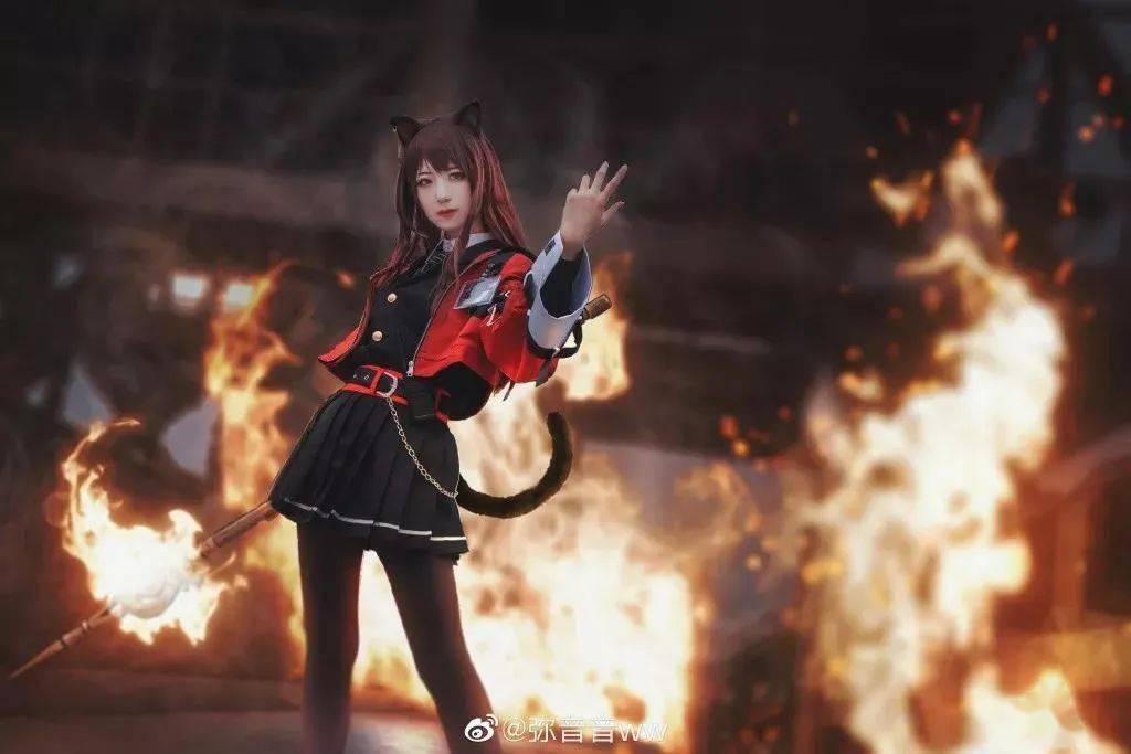 cos—明日方舟 天火,这个天火帅到炸裂