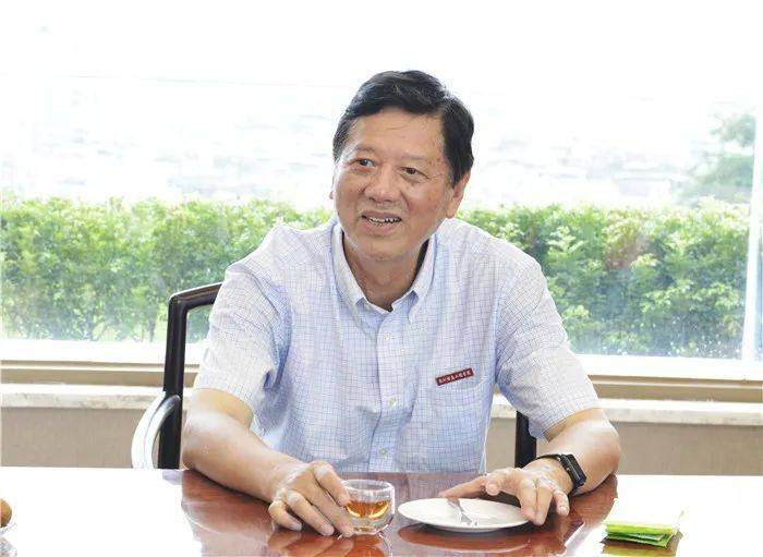 福建省人大常委台盟福建省委副主委苏耿聪一行莅校参访