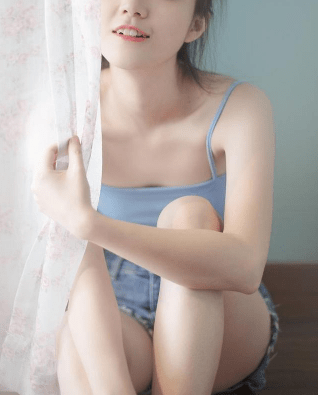 左右都是美女成语 399a25f8efb343f184ff825fc700776a.png