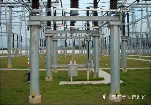 目前220kv及500kv的站接地刀闸形式主要有以下两种:5.