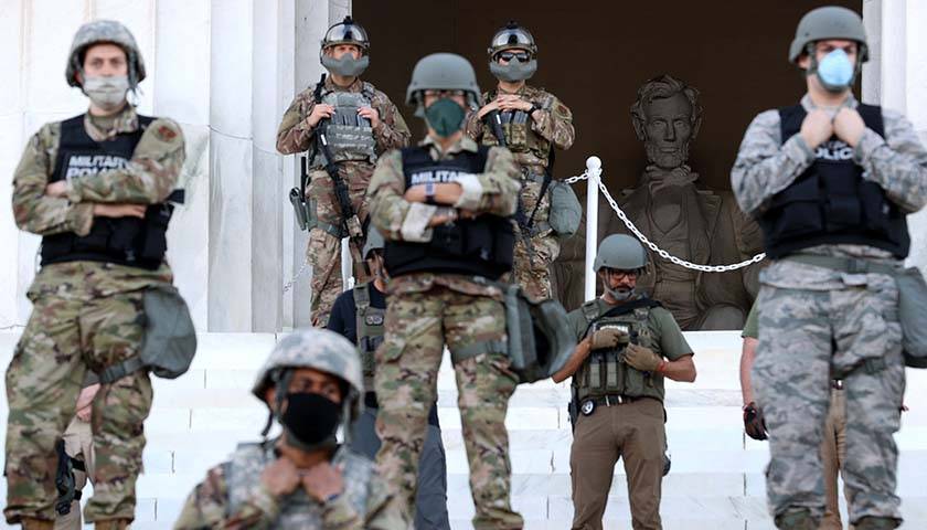 国民警卫队|全美骚乱第12天：首都市长加入抗议，白宫曾想部署上万美军平乱