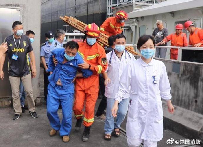 湖北|三峡五级船闸上的紧急救援