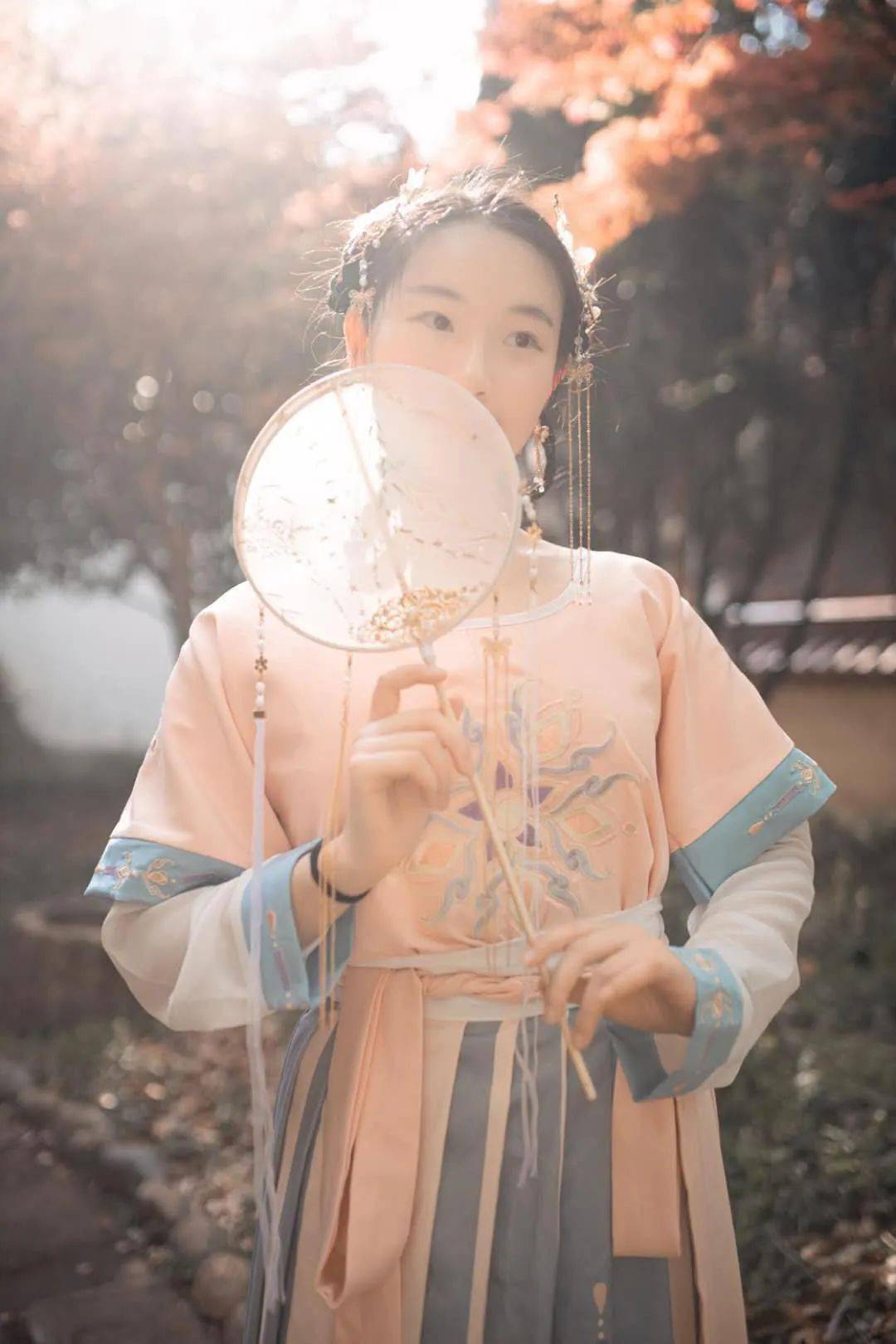 跟着节气穿汉服芒种