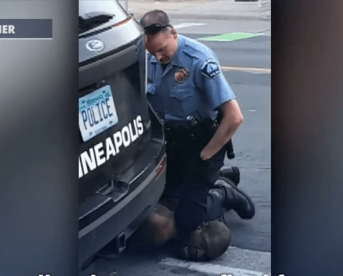 “这是光天化日下的现代私刑”