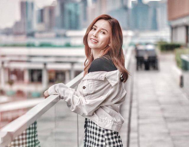 恭喜！香港人气女神宣布肚中宝宝性别，临盆在即将选择顺产分娩