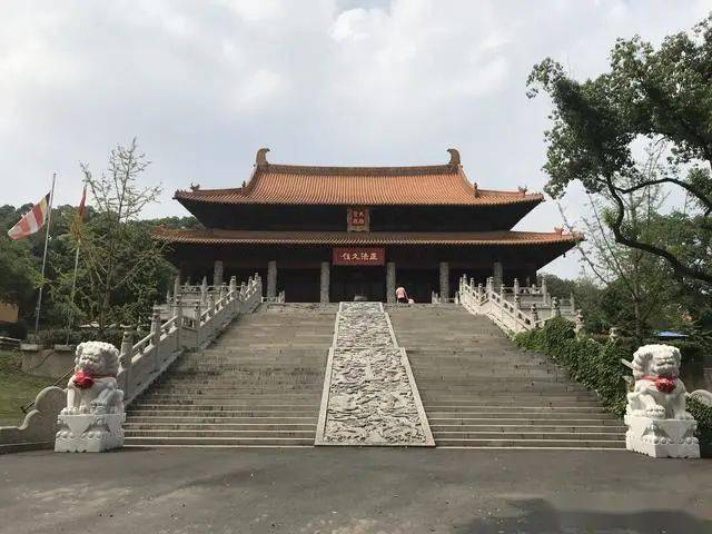 今天小编想给大家分享的景点就是「长芦寺」,全称叫「长芦崇福禅寺」