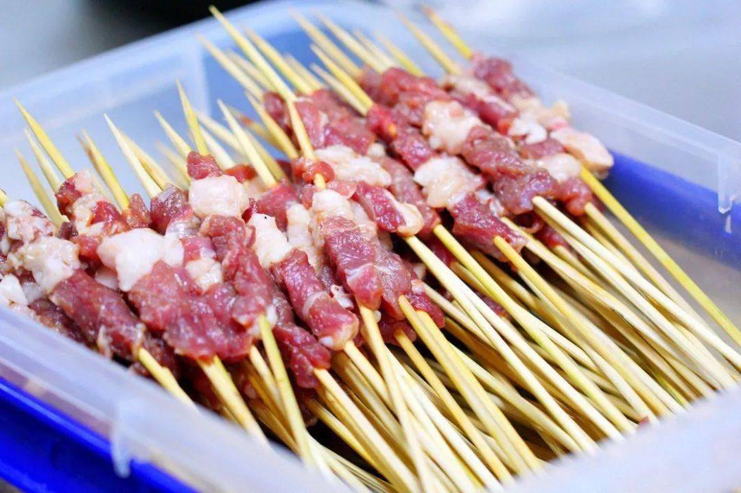 门头沟深夜海鲜烧烤大排档!特价羊肉串,麻小1元!生蚝10元3只