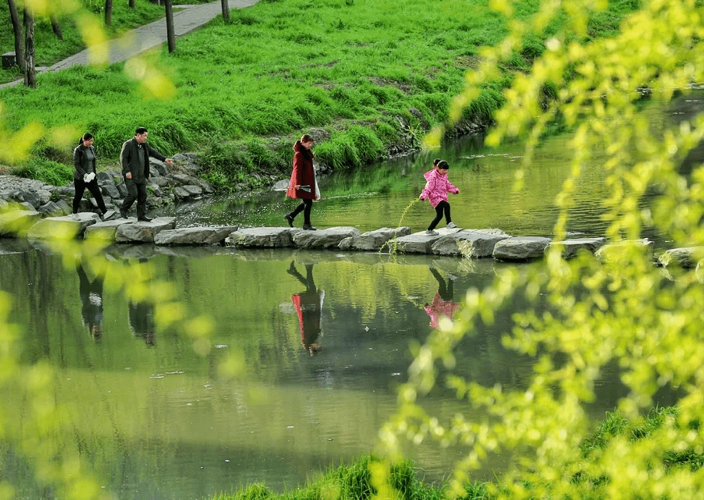 郧阳gdp_郧阳区胡建华(3)