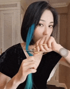 今年发型界的顶流,非挂耳染莫属!