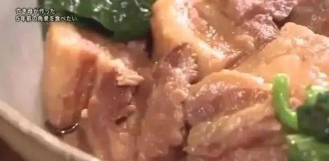 炖肉|女儿把她做的最后一道菜冻进冰箱五年。如今她重温了这个味道母亲突然去世