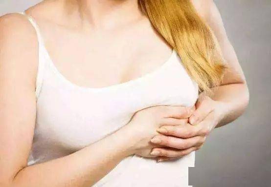 乳房|又痛又胀，究竟要热敷还是冷敷？【乳腺篇】宝妈堵奶了