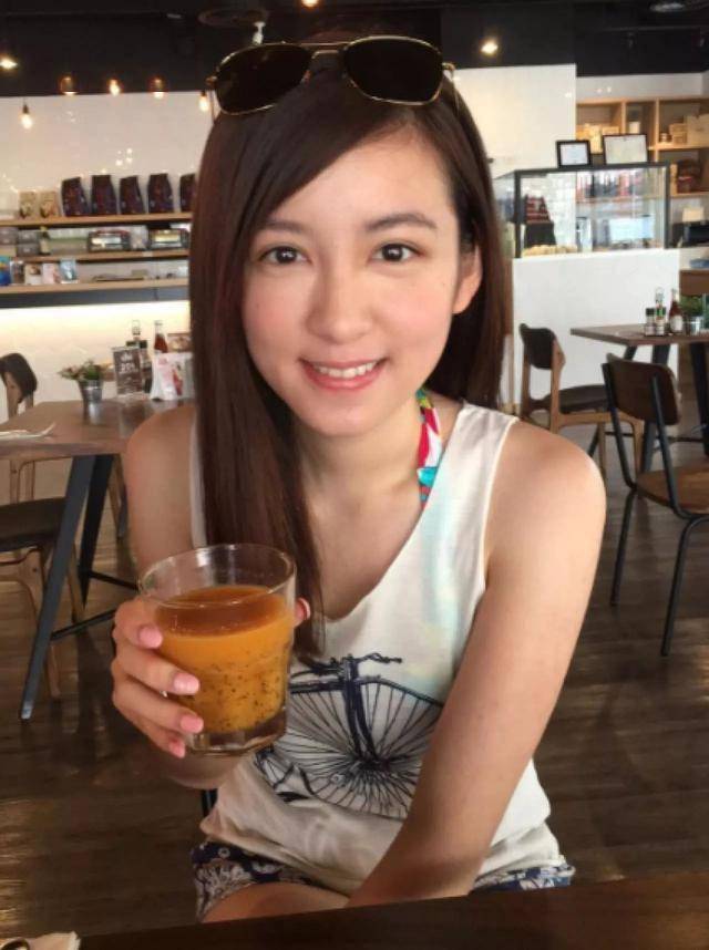 是何人？前新闻小花曝曾被TVB男艺人借醉示爱：