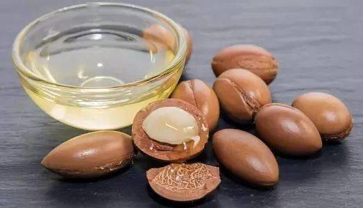 李佳琦推荐的脱发克星!一次就能拯救头屑头痒头油,用了它头发都会跳舞!