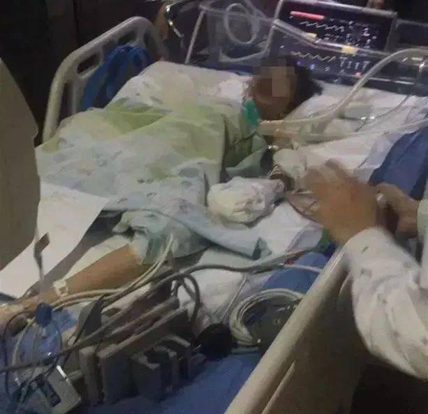 下体|监控曝光可怕一幕：值得每位家长警醒！女孩下体撕裂只因做了这件事