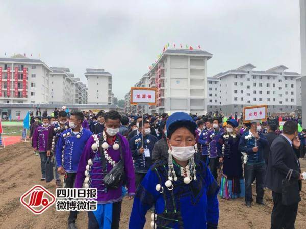 老乡|万人搬新家！凉山布拖14230名老乡分到新房啦！