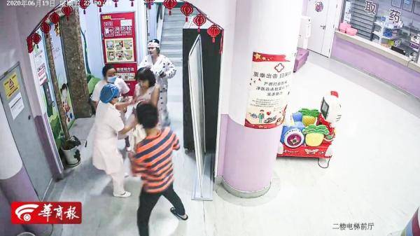 刘莉|西安一出生10天的婴儿窒息…为抢时间，护士把吸的痰直接咽下