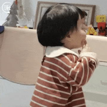 粉粉可爱表情包:小小的眼睛,大大的疑惑!