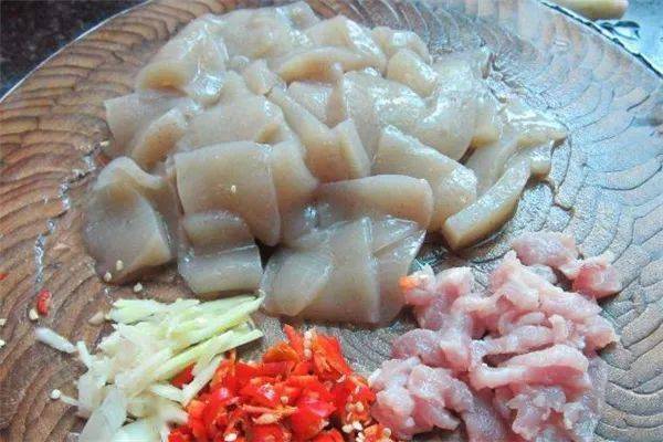 如何做美味魔芋豆腐 a537eeccfa0b447bad2272470a25d726.jpeg