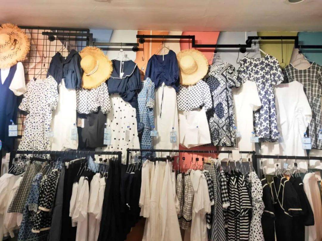 潮流女装新二号店 8eec52574f6047de88309432c91237c8.jpeg