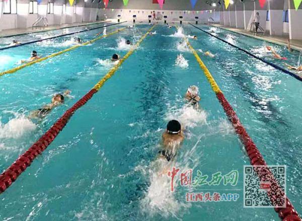 江西多名中小学生溺水身亡家长:能否把游泳纳入必修课?
