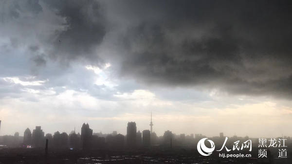 呼兰区|哈尔滨现雷暴大风、冰雹、短时强降水等强对流天气