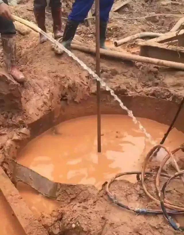 工地“水鬼”,上来给2万,上不来给80万,他们在拿命赚钱!