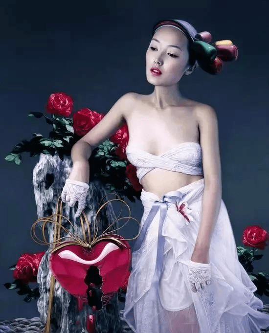 人体艺术：国内超写实美女油画作品欣赏