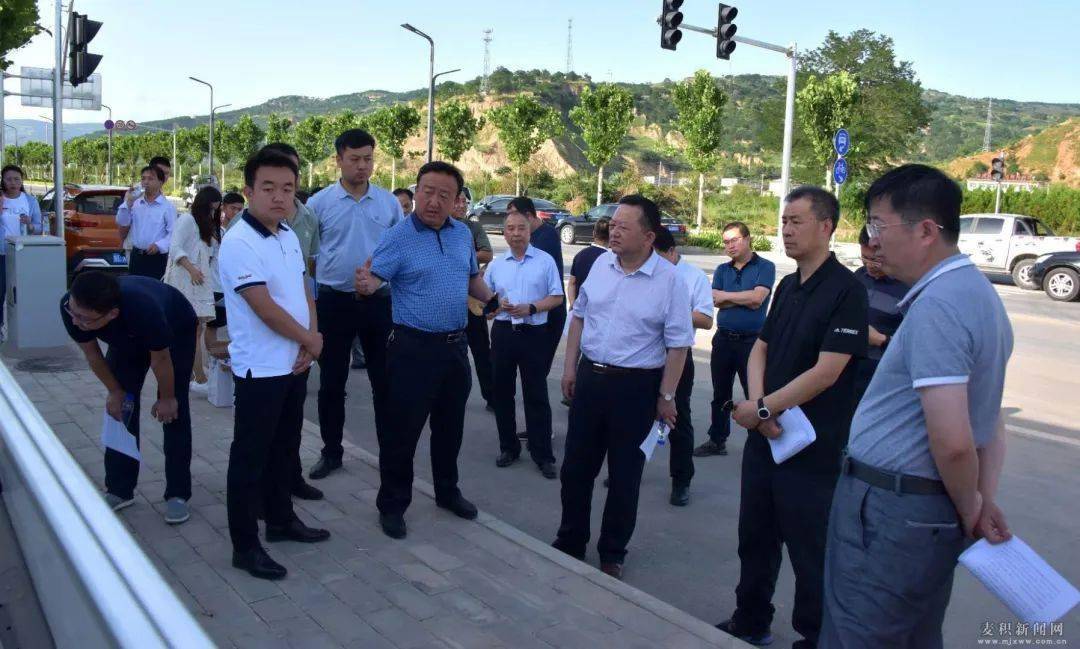 龙云飞 胡旭东)7月2日,甘肃省自然资源厅国土空间用途管制处处长戴威