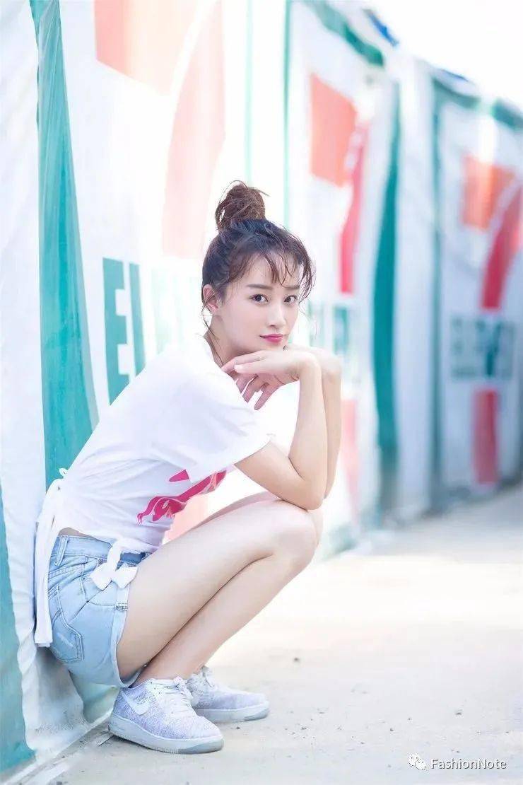 一个演技比颜值惊艳的演员,一个态度比身材更有魅力的正能量女青年.