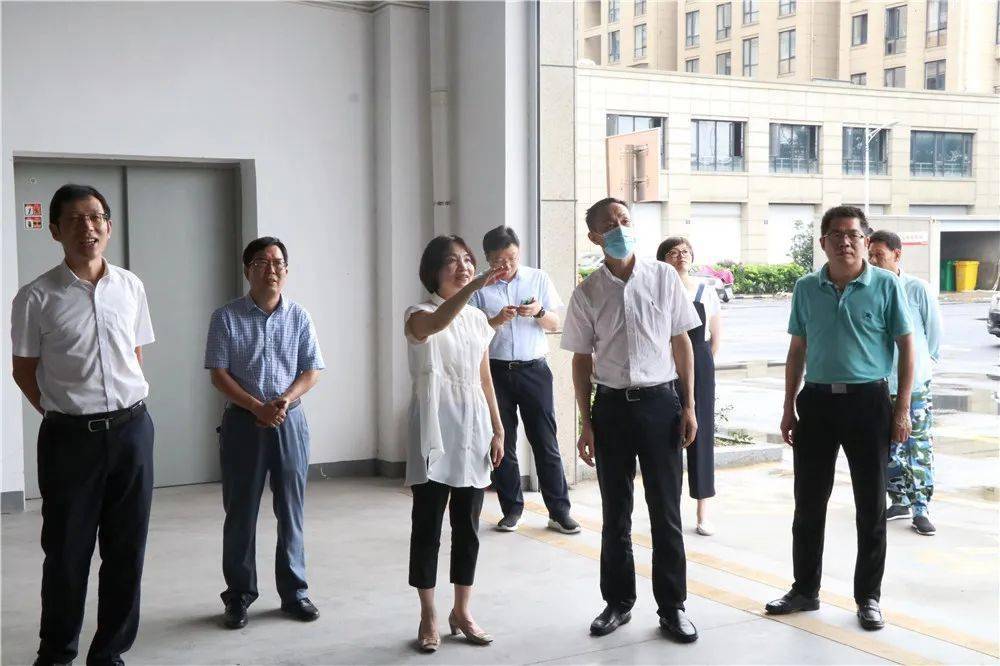 杭州市应急管理局巡视员陆建明一行来萧山区检查指导防汛工作