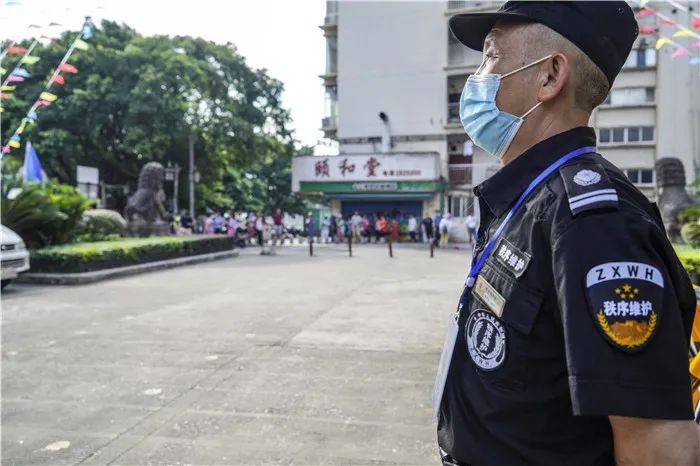 高考|多图直击桂林高考现场!这一幕幕让人动容…