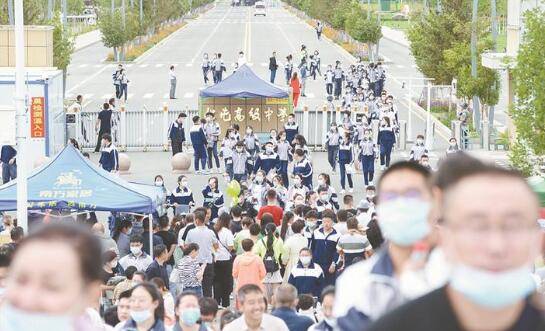 工作|兵团约2万名考生走进高考考场