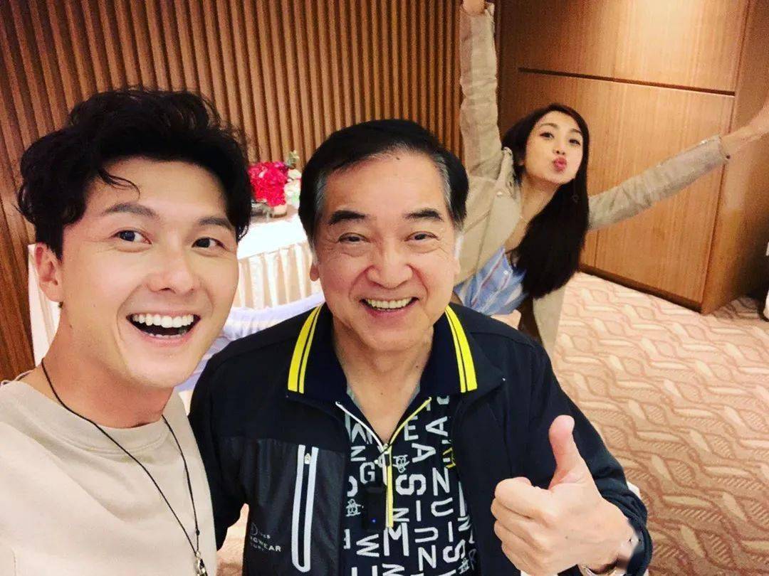 腹肌|视帝37！王浩信剥衫用腹肌庆生，But老婆冇祝福？会唔会……