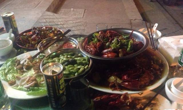 龙虾吃什么才会活 1d0143f1db8246c59ecc0e9c2f3387e0.jpeg