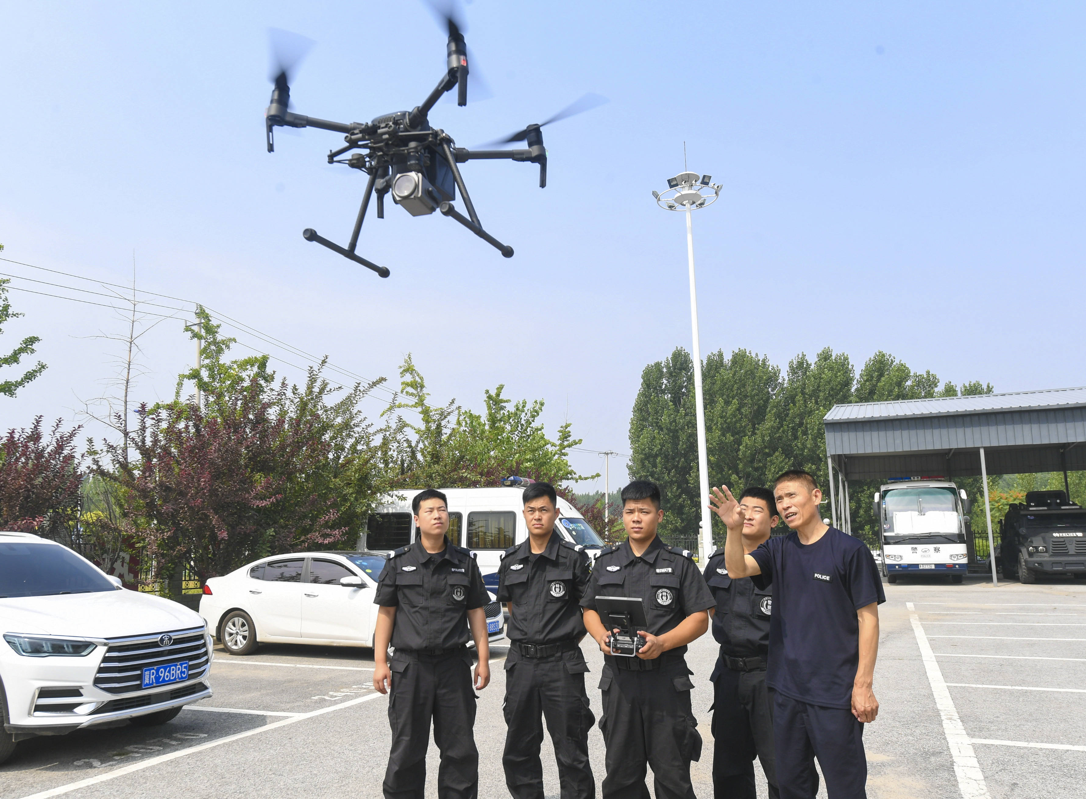 河北文安"无人机 警员"构建警务巡逻新模式