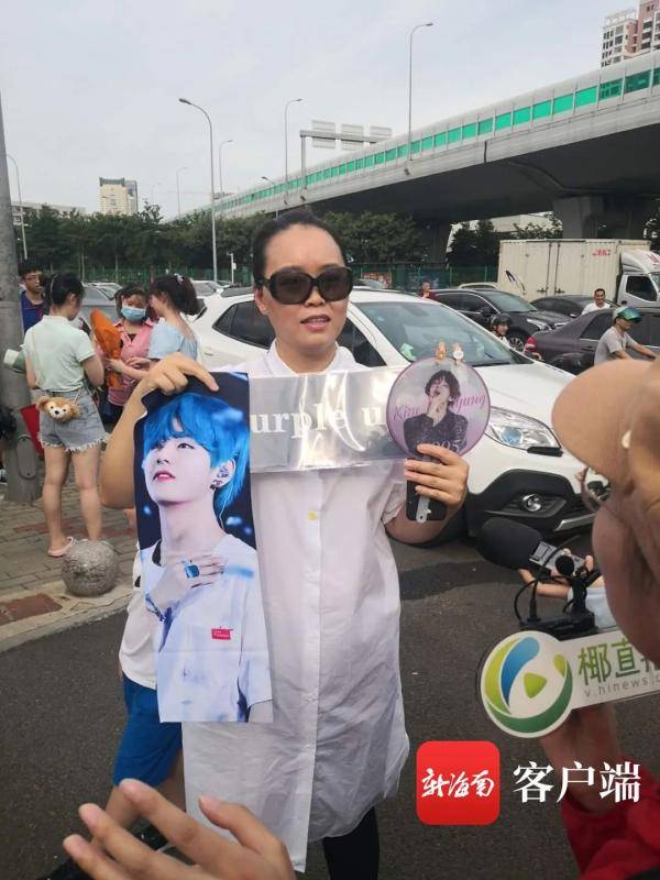 高考|这届家长太会“玩”了！直击高考结束后考场外的精彩瞬间！