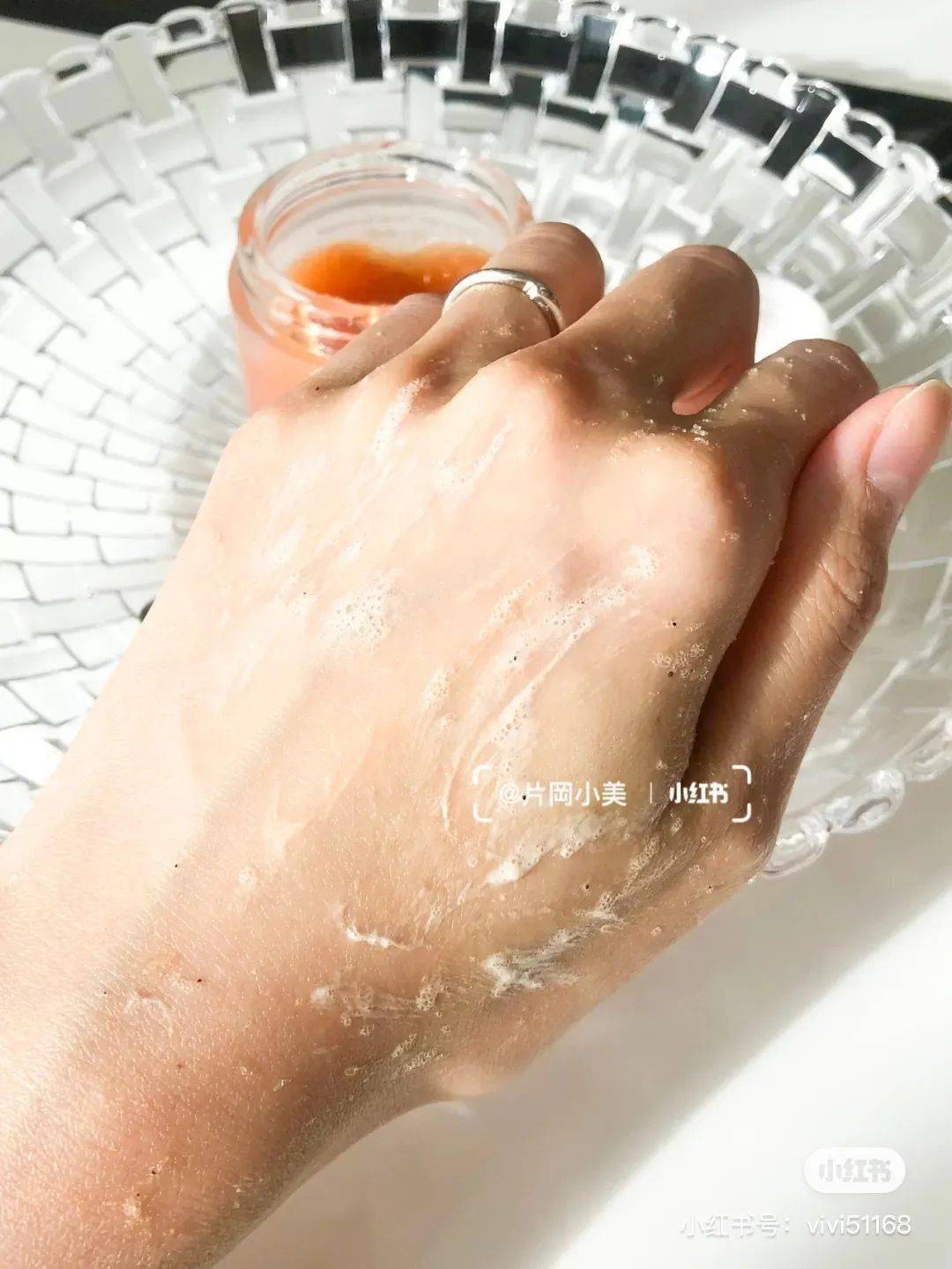 贵妇|别再跟风买LA MER了!真正的贵妇都爱用它们!