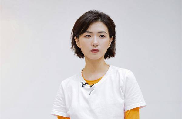 网友|万茜遭遇交通事故骨折？本人回应：无大碍，不要担心