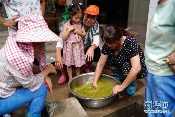阿姨|这才叫“乘风破浪的姐姐”