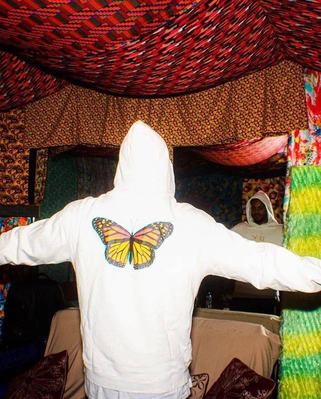 Jennie|继A$AP Rocky之后，Jennie、Kylie等人的种草又让蝴蝶元素在今年爆火。