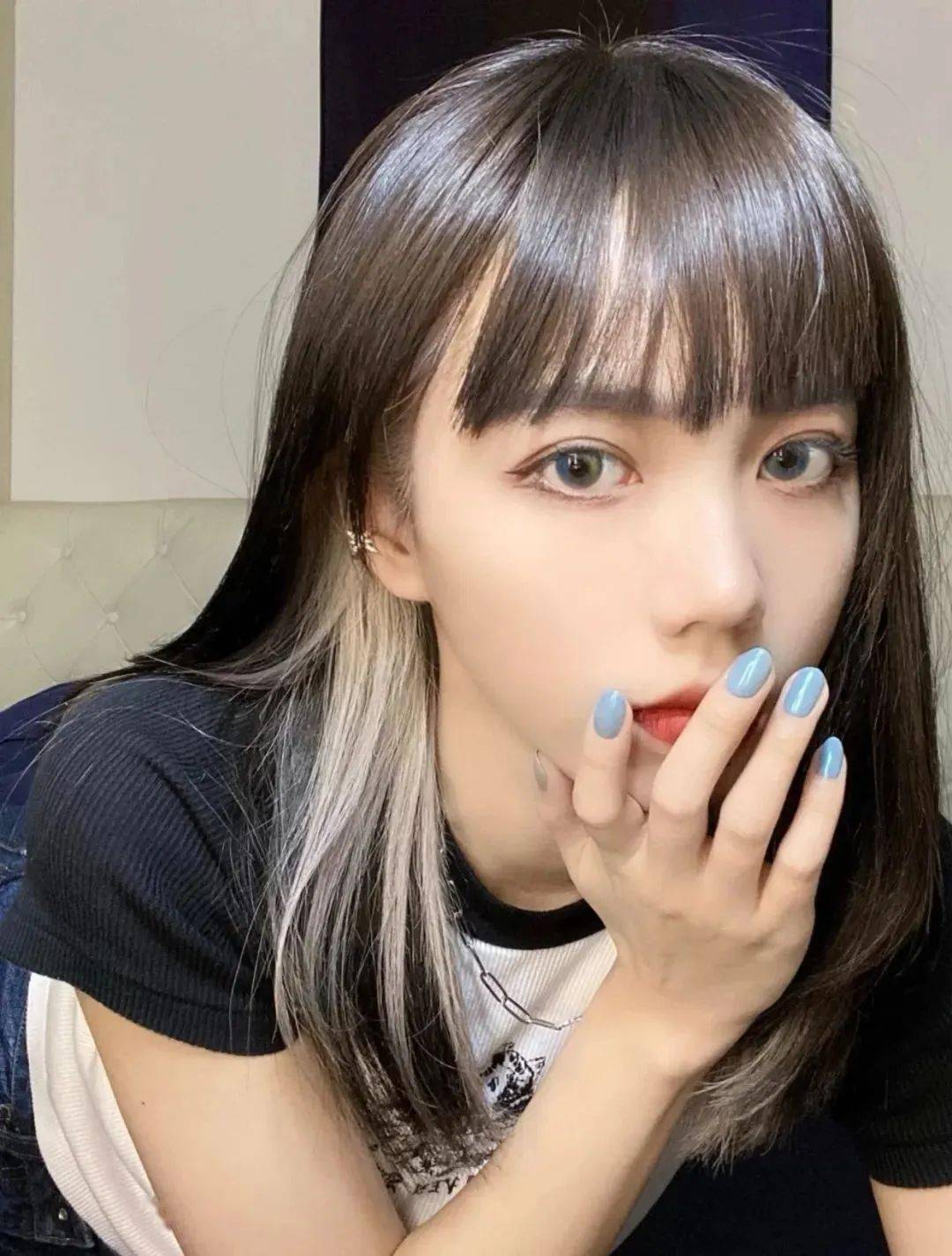 刘海|看了杨超越、Jennie们的非主流挑染 我居然有点心动