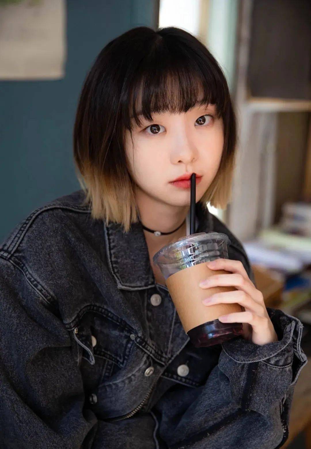 刘海|看了杨超越、Jennie们的非主流挑染 我居然有点心动