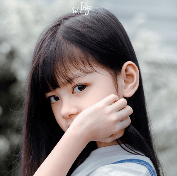 Onew|泰国6岁小萝莉凭借一组照片火爆ins，网友直呼：又来骗我们生女儿！